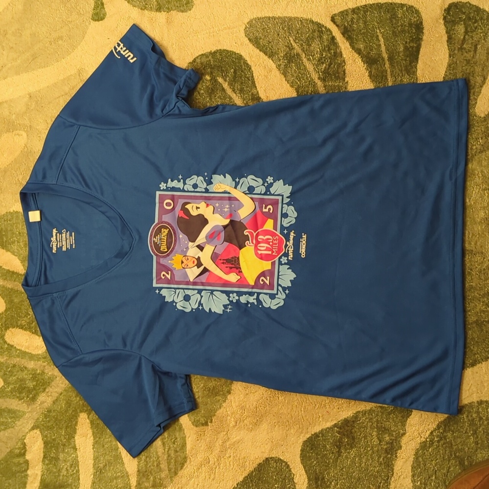 2025 runDisney challenge Snow White evil queen short sleeve